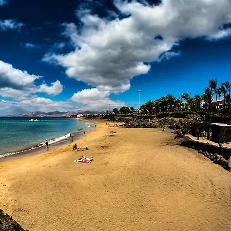 Estrella Del Mar 2 Bed * Puerto del Carmen (Lanzarote)